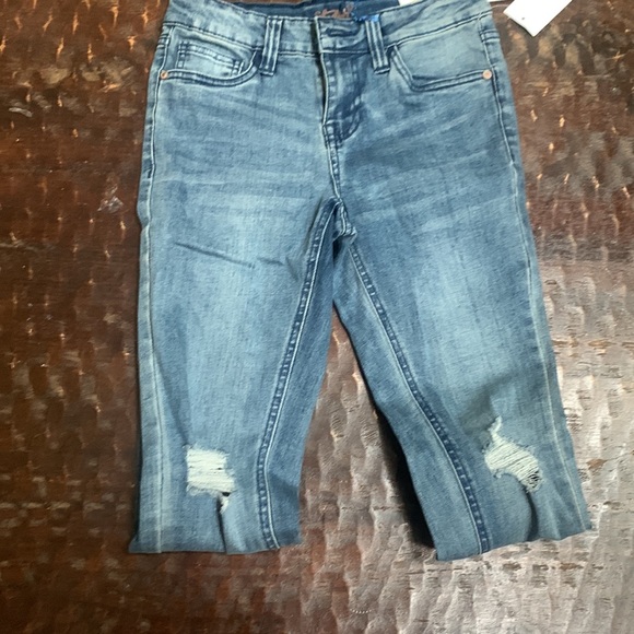 Studio V Jeans - 10 - Picture 2 of 3